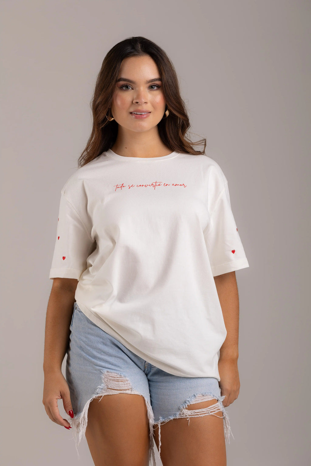 OVERSIZED TODO SE CONVIRTIO EN AMOR - BORDADA EN MANGAS|