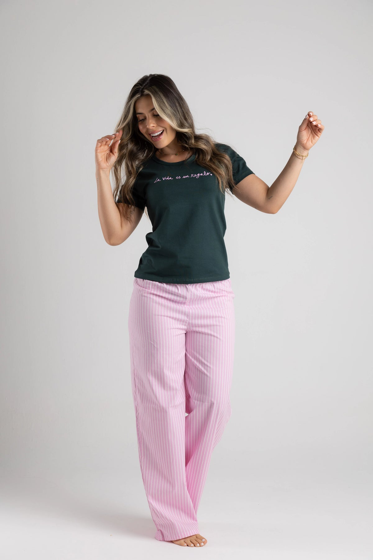 PIJAMA RAYAS LA VIDA ES UN REGALO