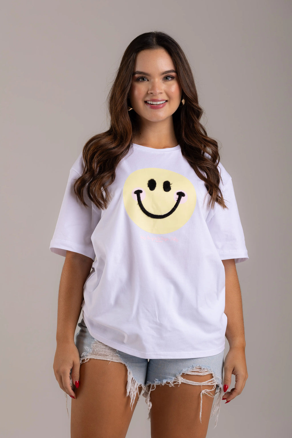 OVERSIZED  CARA FELIZ APLIQUE PELUDO
