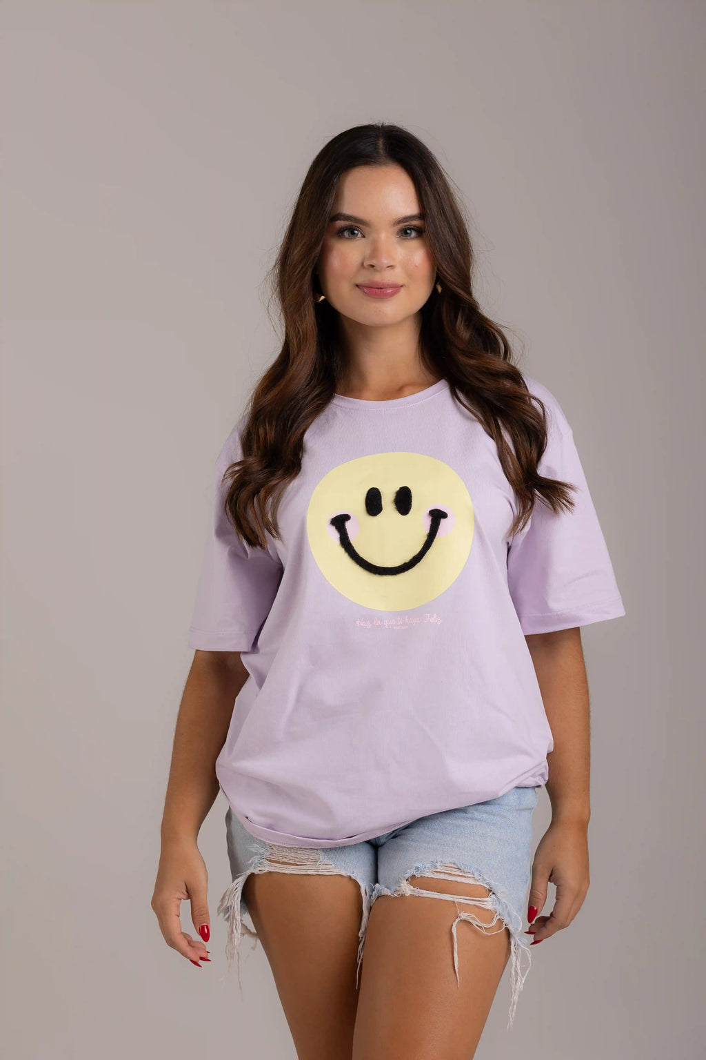 OVERSIZED  CARA FELIZ APLIQUE PELUDO
