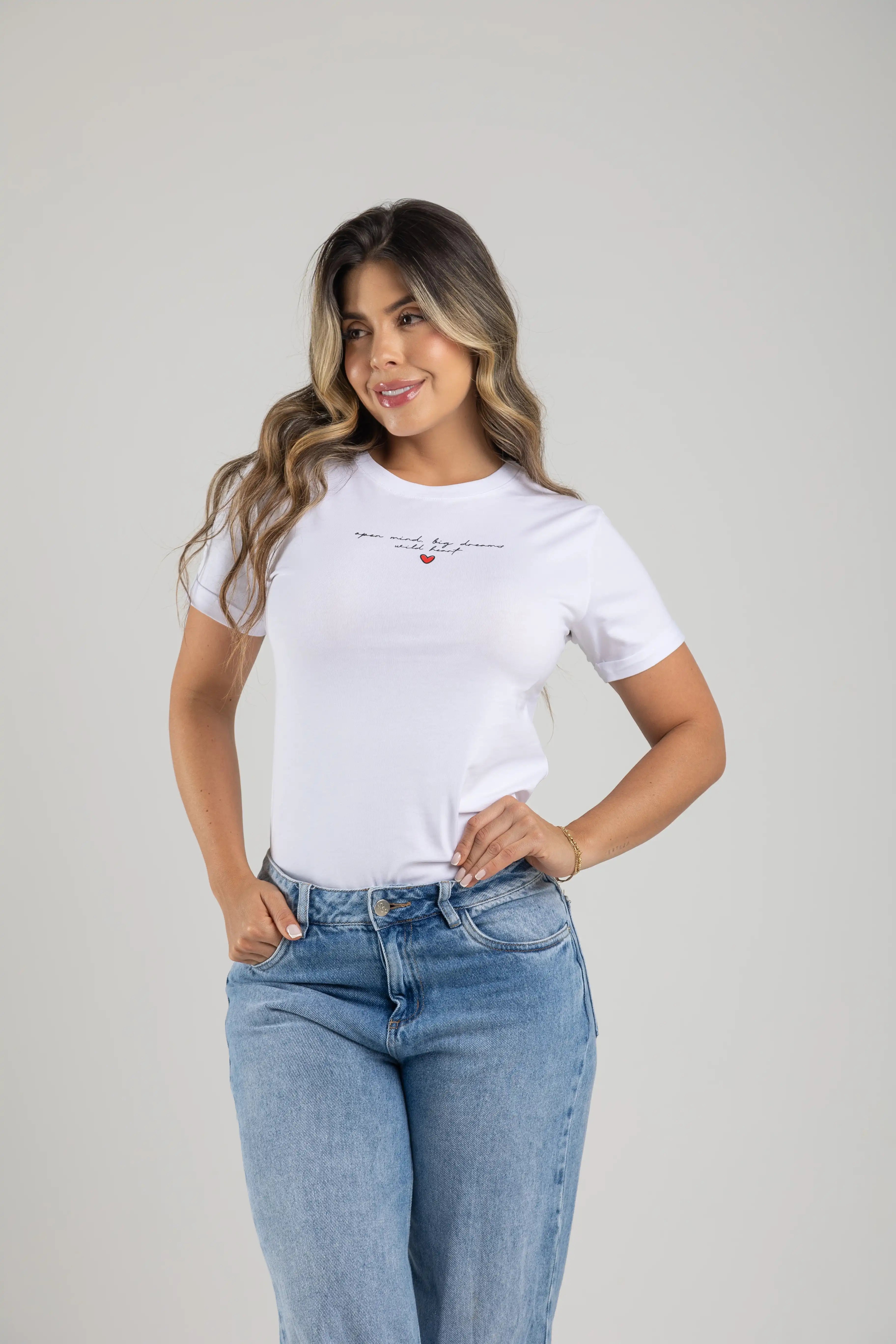 CAMISETA CORAZONES