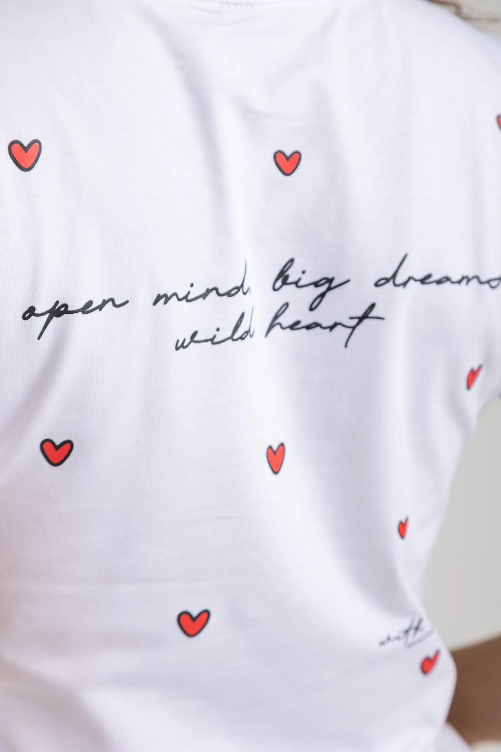 CAMISETA CORAZONES