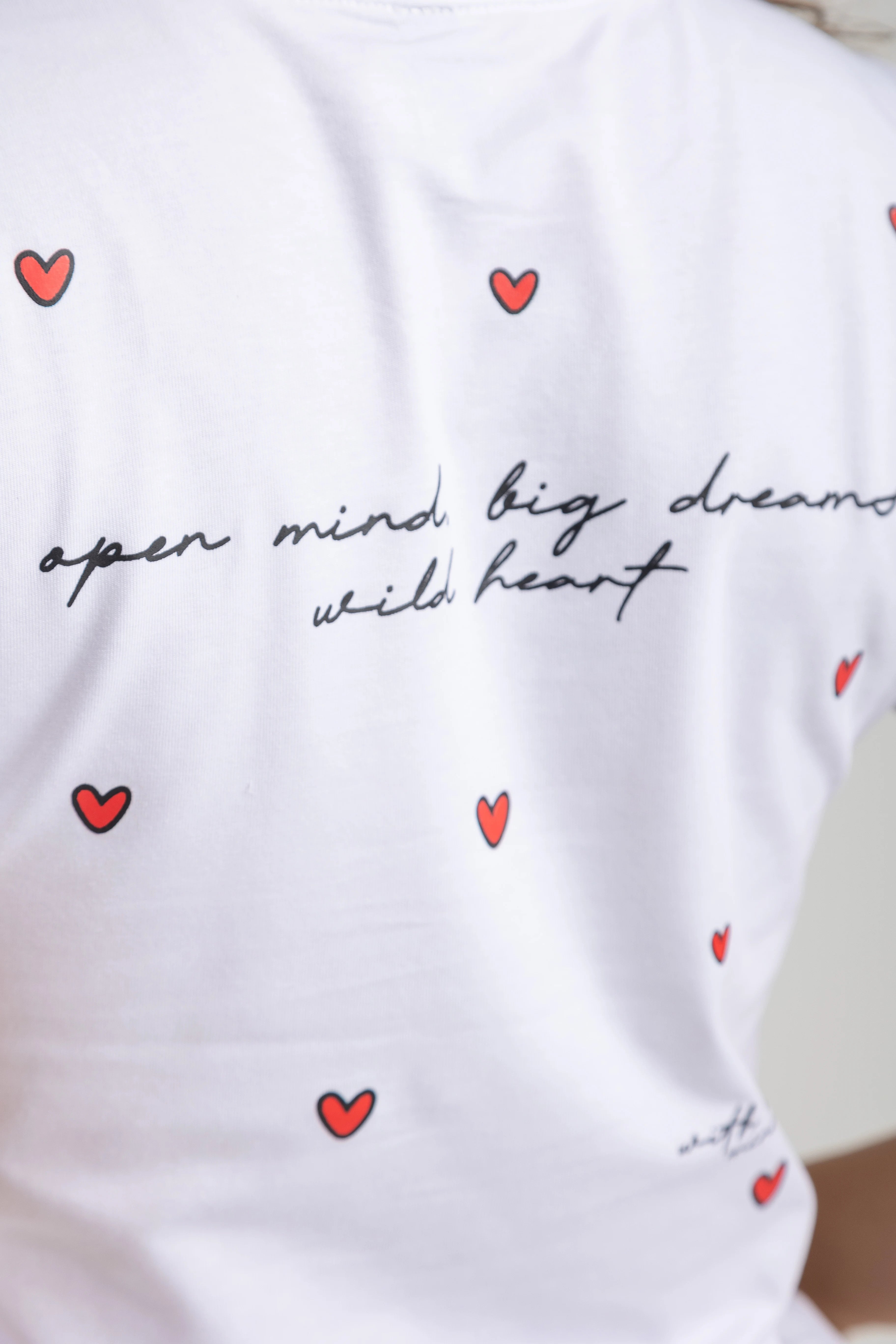 CAMISETA CORAZONES