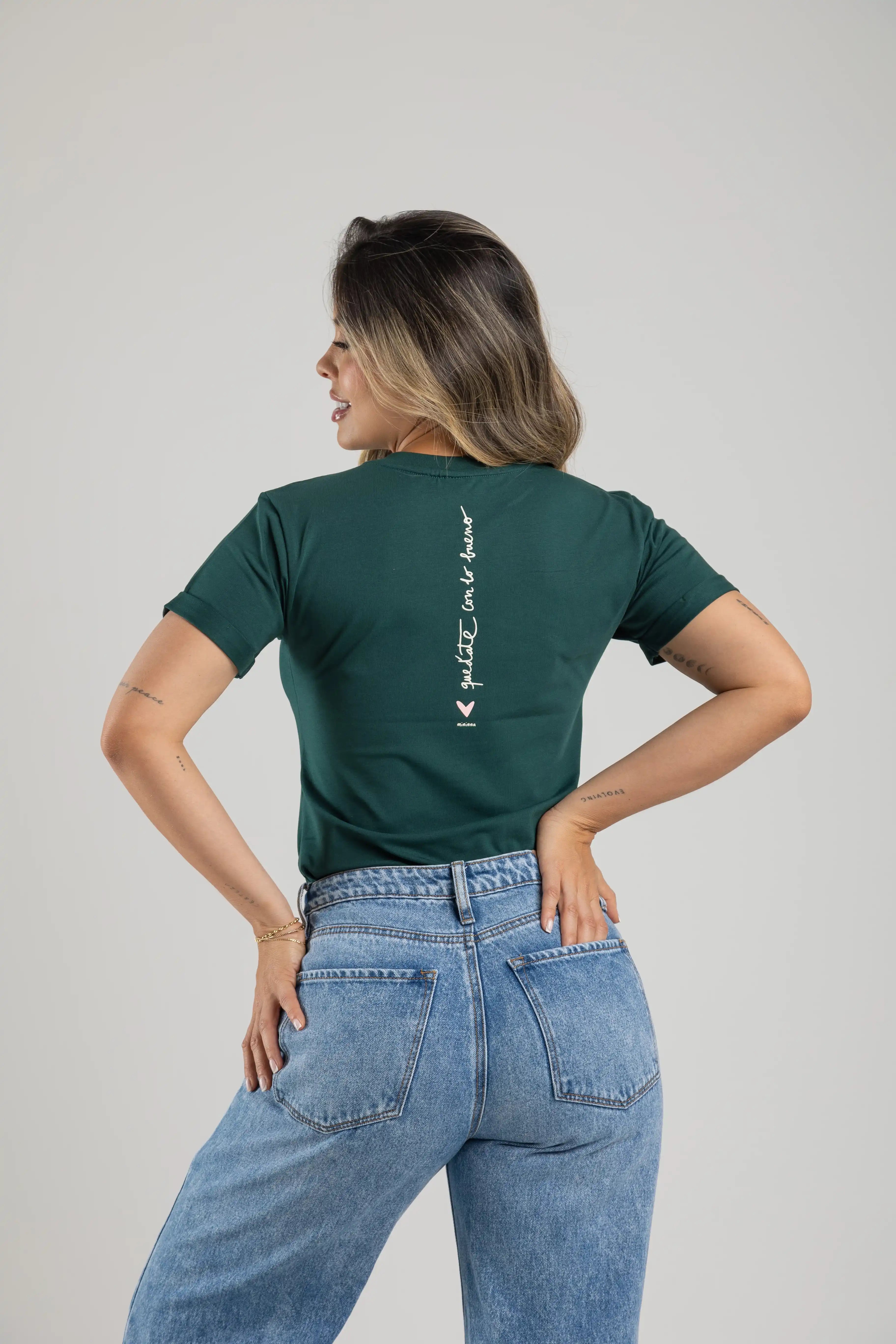 CAMISETA QUÉDATE CON LO BUENO
