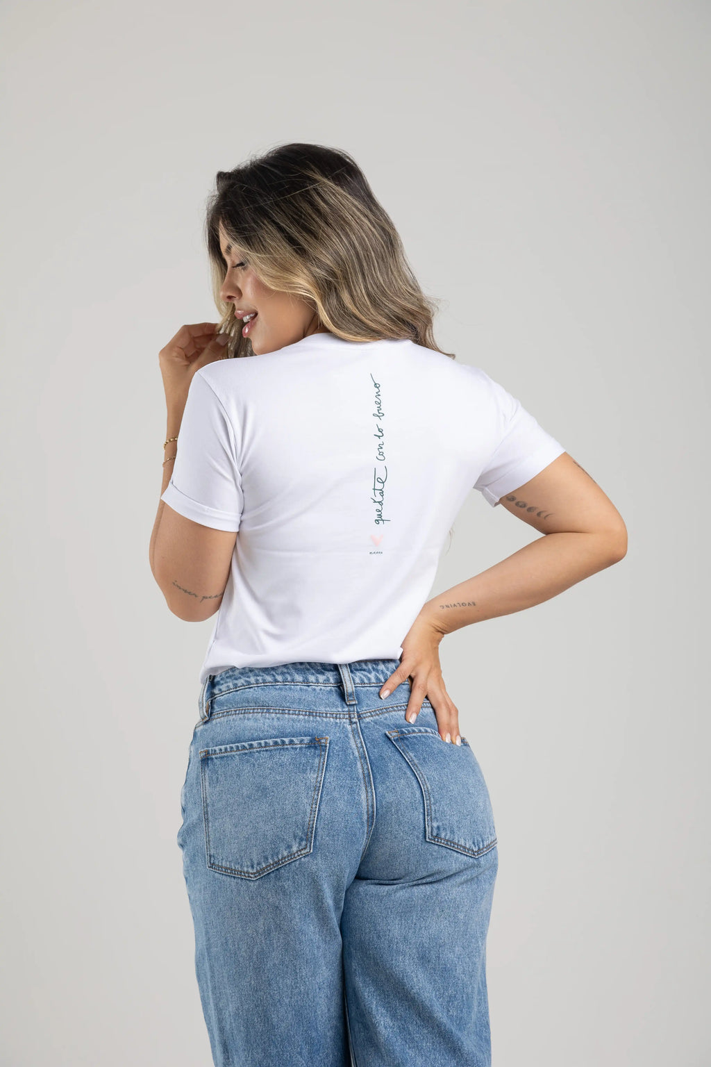 CAMISETA QUÉDATE CON LO BUENO