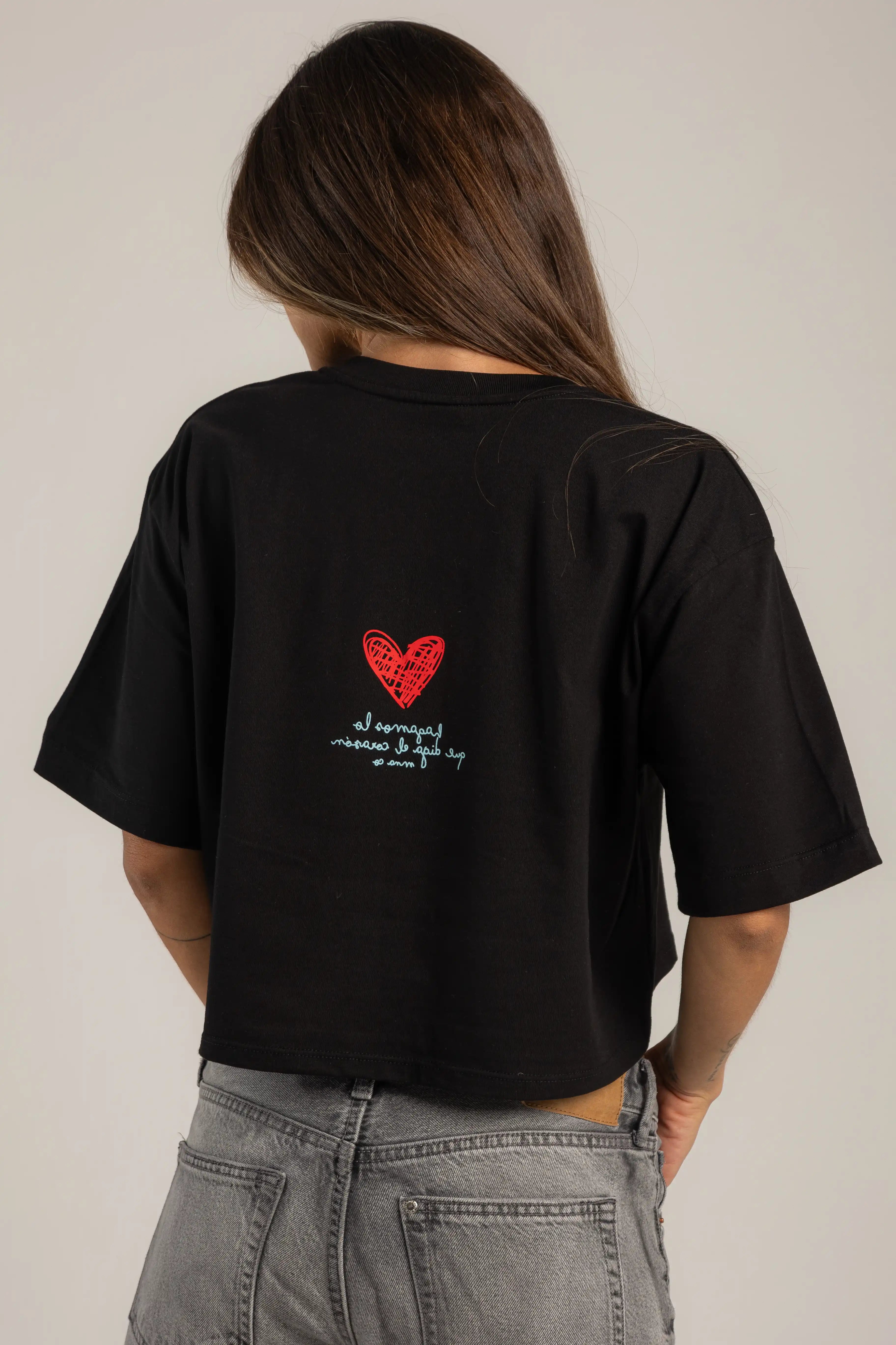 OVERSIZED CORTA HAGAMOS LO QUE DIGA EL CORAZÓN