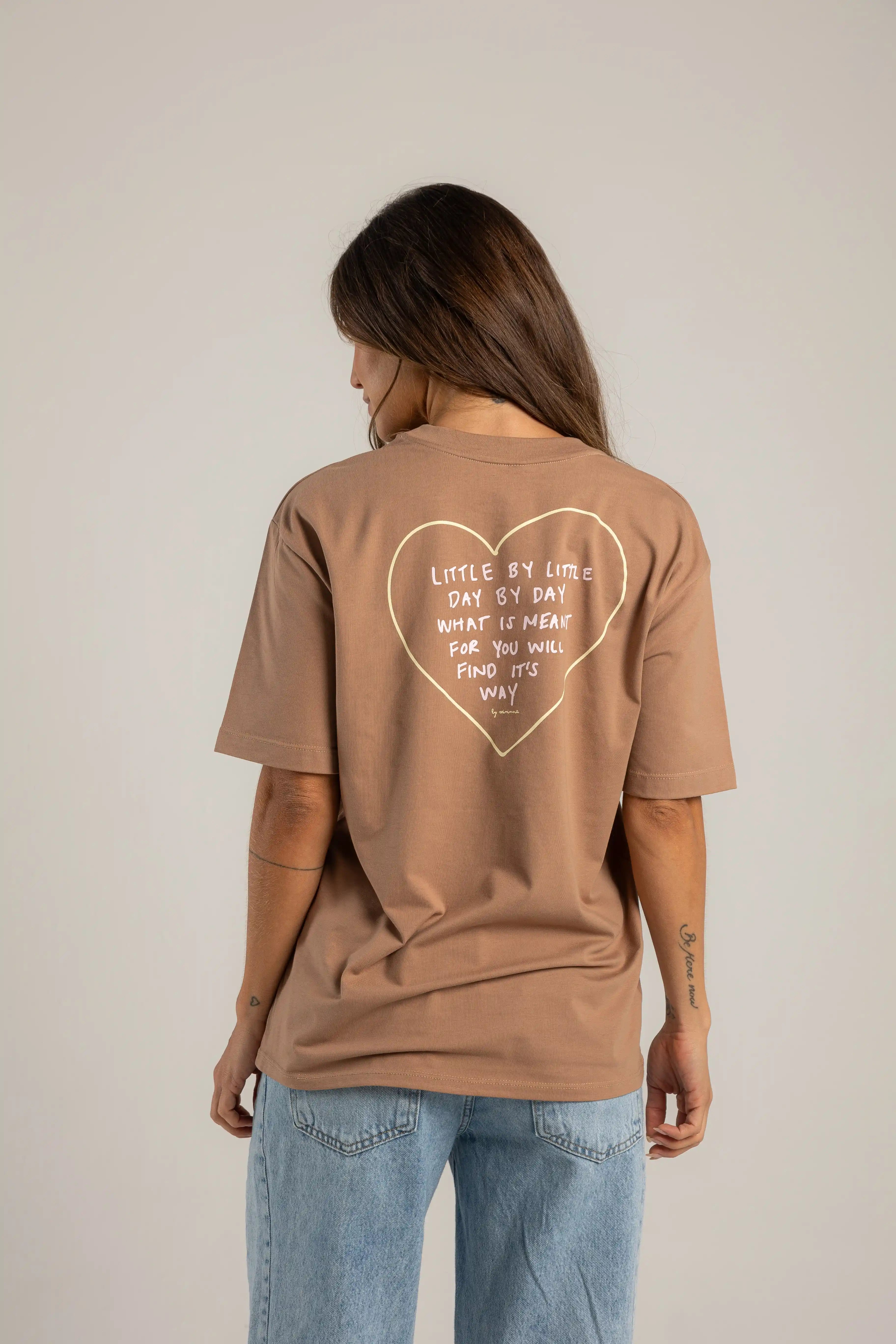 OVERSIZED LITTLE BY LITTLE