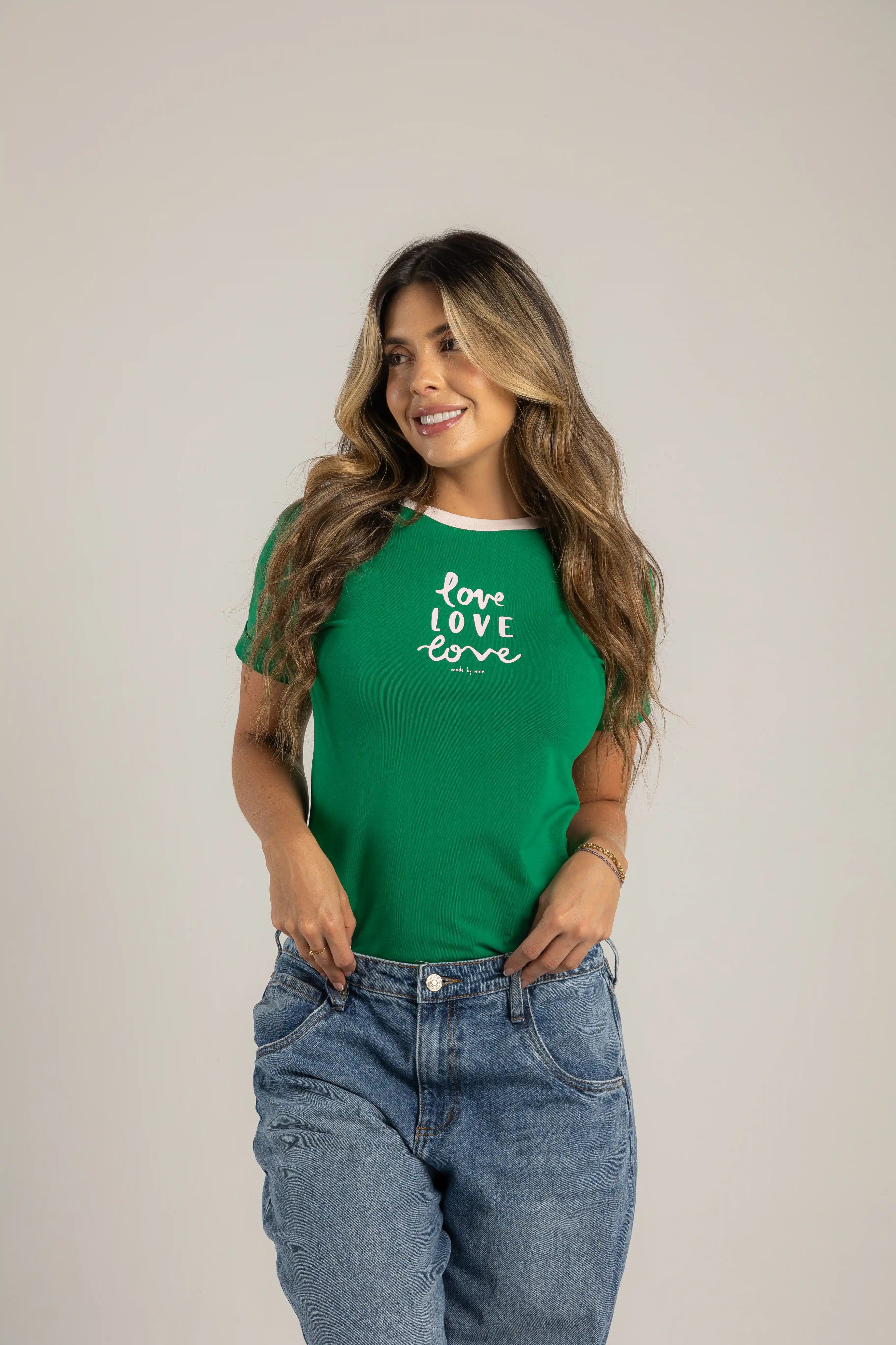 CAMISETA LOVE