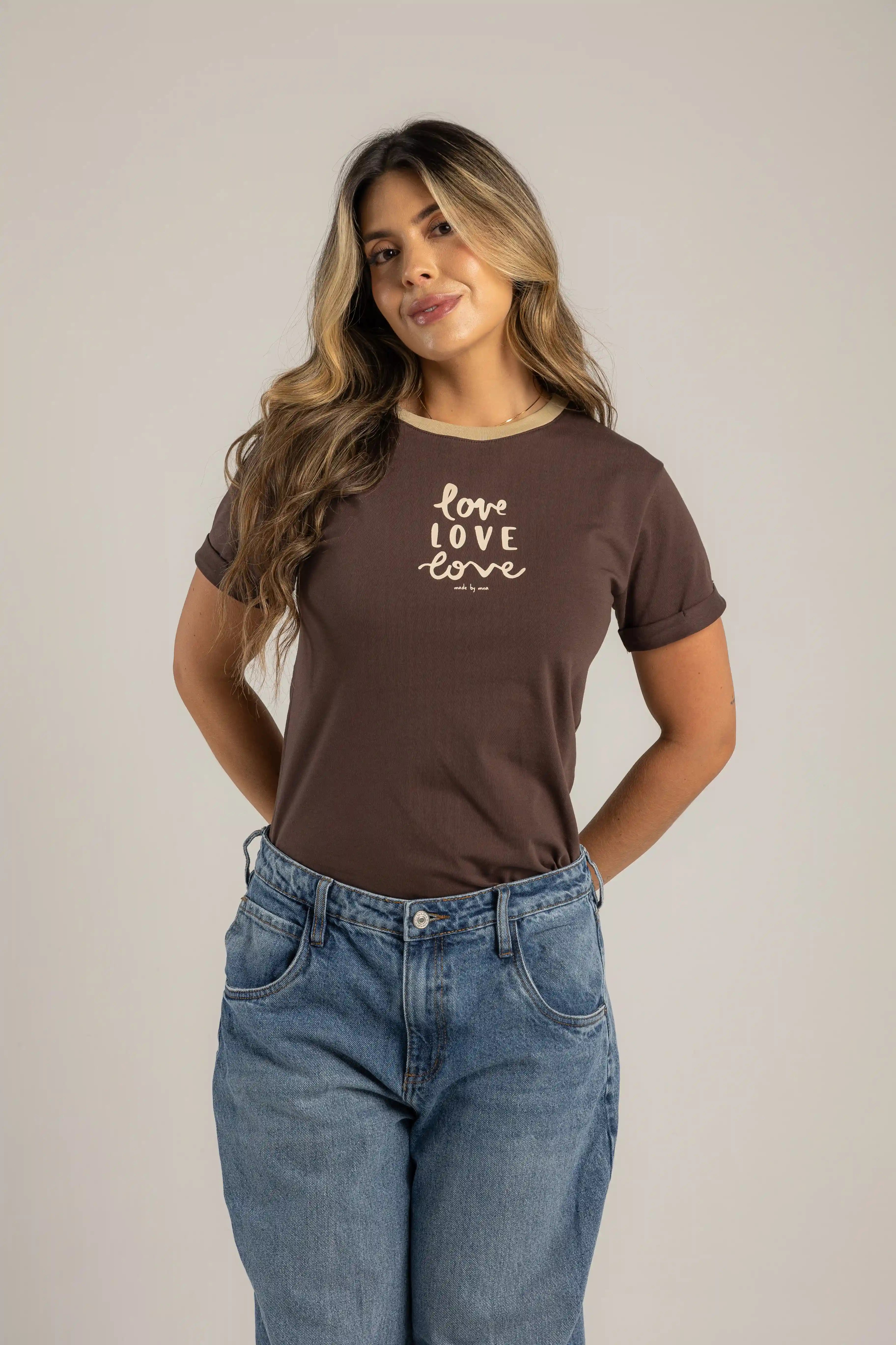 CAMISETA LOVE