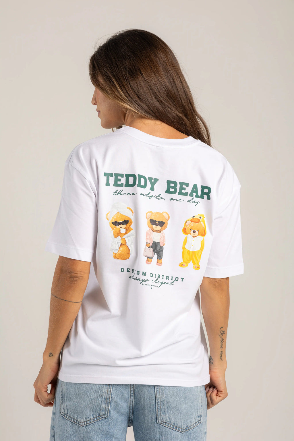OVERSIZED TEDDY BEAR