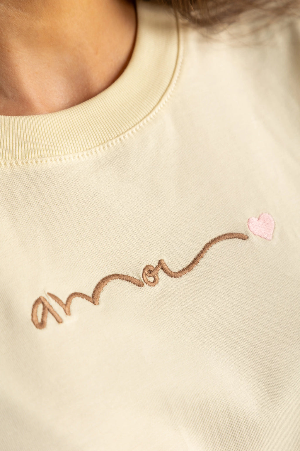 OVERSIZED BORDADA AMOR