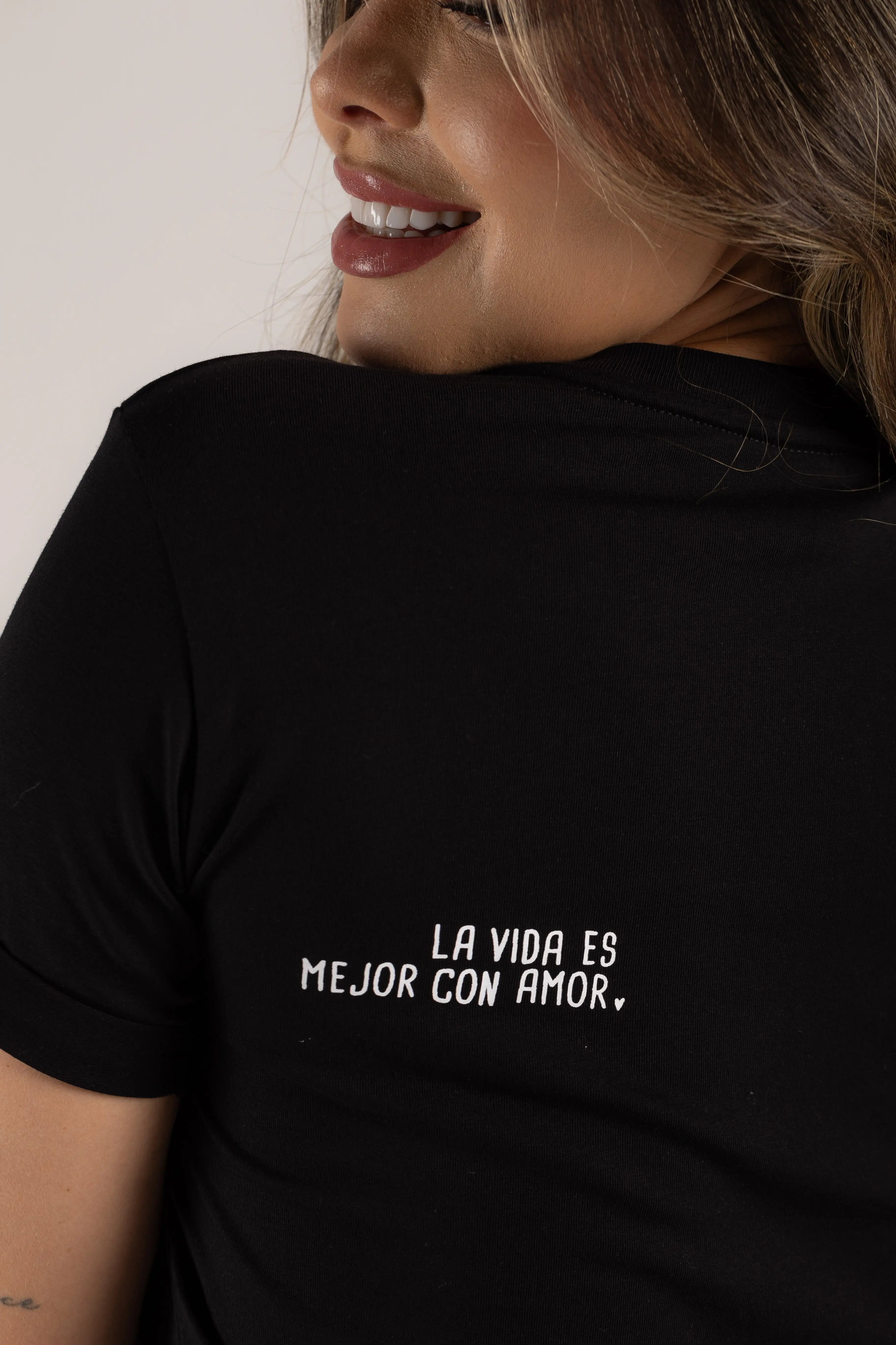CAMISETA LA VIDA ES MEJOR