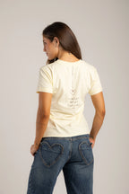 CAMISETA CORAZÓN COLGADO