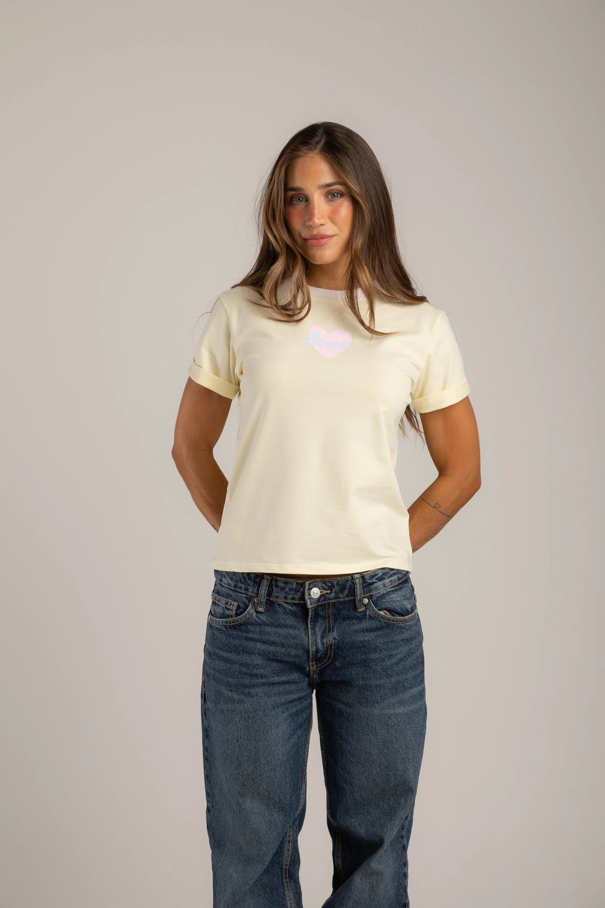 CAMISETA LOVE PASTELES