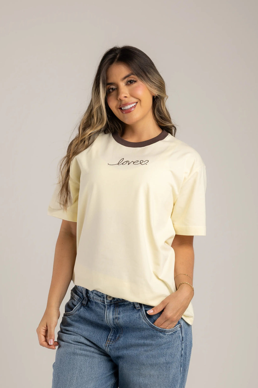 OVERSIZED LOVE BORDADA