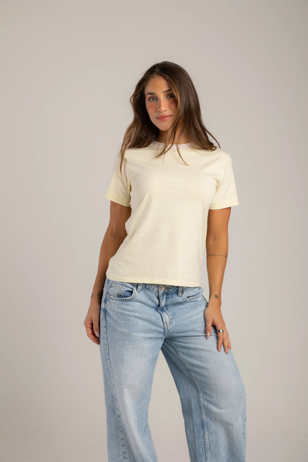 CAMISETA FONDEO CORAZONES